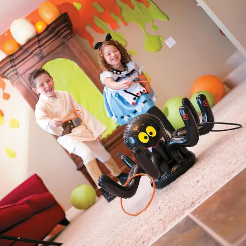 Vista 3 de Juego para lanzar aros inflable en forma de araña de Fun Express, paquete de 2