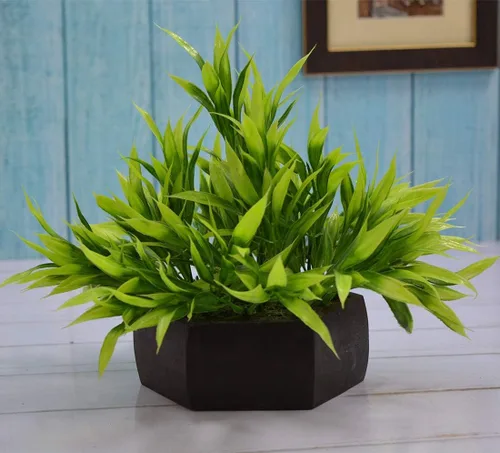 Vista 2 de Planta artificial de hojas de bambú (verde) con maceta hexagonal de madera (marrón), altura 7.9 in, plantas artificiales para decoración del hogar