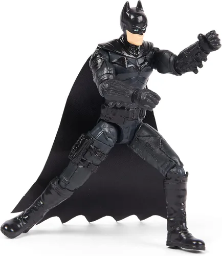Vista 8 de DC Comics Batman - Paquete de 3 con figuras de acción exclusivas de Batman de 4 pies, Selina Kyle, el pingüino, 3 accesorios