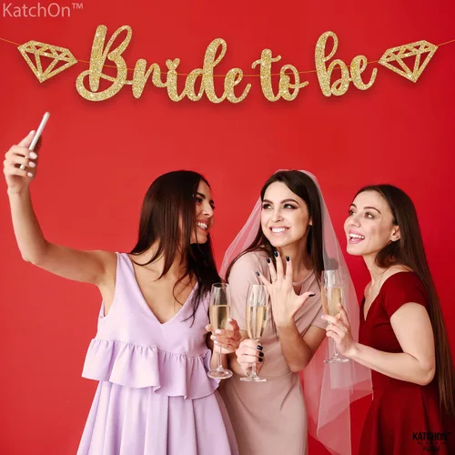 Vista 3 de KatchOn, Cartel dorado con purpurina de la novia para ser – 10 pies, sin bricolaje Cartel dorado de la novia para ser Decoración de despedida