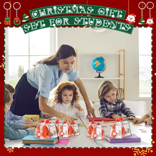 Vista 4 de Huquary 72 piezas de regalos de Navidad, juego de 24 regalos de Navidad para estudiantes, 24 llaveros de Papá Noel, 24 etiquetas de etiquetas, 24