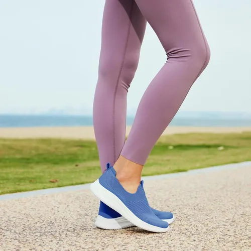 Vista 2 de TIOSEBON Tenis para caminar para mujer, tenis de punto sin cordones, cómodos tenis de malla