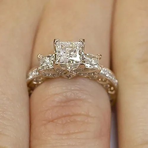Vista 3 de Anillo de diamantes de imitación de corte cojín para mujer anillo de circonita de compromiso anillo de boda con circonita cúbica acero inoxidable
