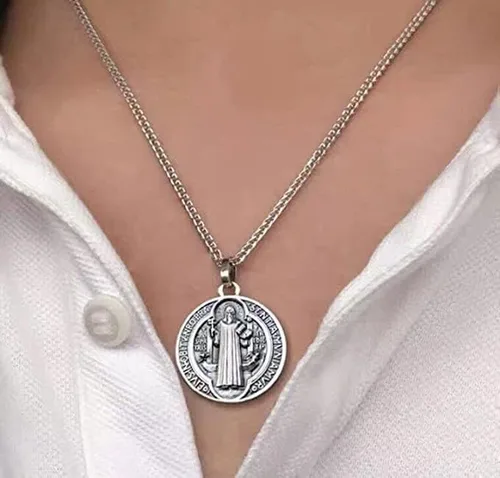Vista 5 de Cy trendy Collar con medalla de San Benito con colgante de cruz de crucifijo de acero inoxidable, exorcismo, Metal, No es una piedra preciosa