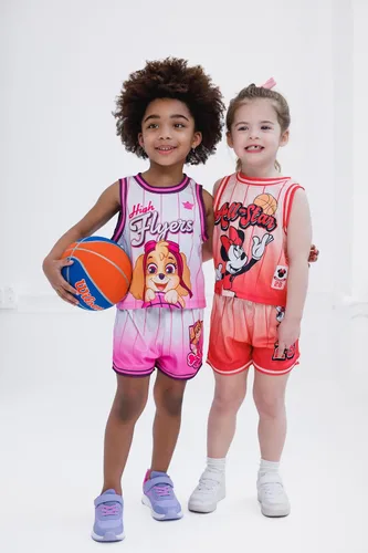 Vista 3 de Disney Minnie Mouse - Conjunto de camiseta sin mangas y pantalones cortos de malla, tallas de bebé a niño grande (12 meses - 10-12)
