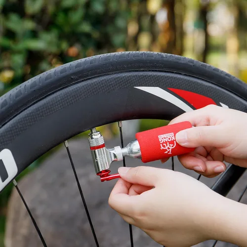 Vista 3 de Kit de herramientas de reparación de bicicletas-Kits de inflador de CO2 con cartuchos de CO2, multiherramientas 8 en 1, bolsa de sillín, parches