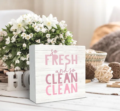 Vista 3 de SRADMO Letrero de madera con texto en inglés «So Fresh So Clean» para niños, decoración de escritorio con texto en inglés «So Fresh So Clean»