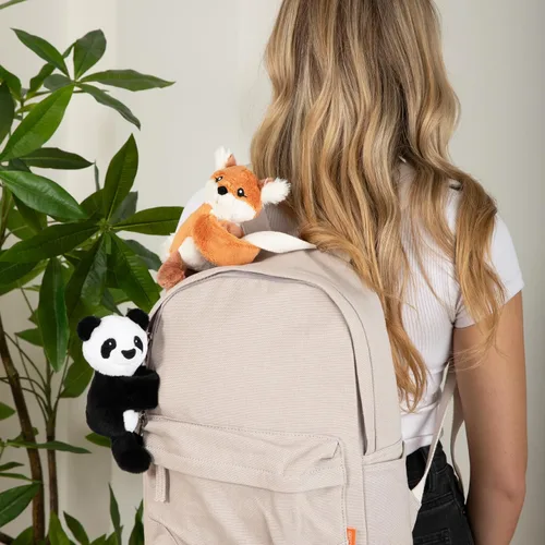 Vista 6 de HUGIMALS Hug Babies Bowie The Panda Lindo animal de peluche mini relleno para niños Suave y mimoso portátil, cómodo, adorable compañero