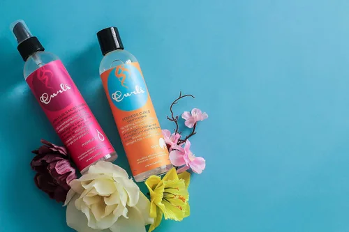 Vista 4 de Curls Classic Collection Lavish Moisturizer - Refresca, rehidrata y reactiva el cabello seco, cabello ondulado y rizado, 8 onzas líquidas