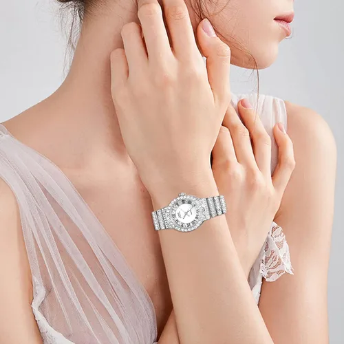 Vista 6 de Avaner Reloj de pulsera analógico de cuarzo con diamantes de imitación para hombre con correa de acero inoxidable para disfraz de Halloween