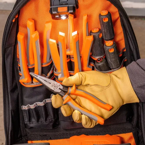 Vista 5 de Klein Tools 2038RINS Alicates fabricados en EE. UU., Alicates de corte lateral de punta larga con aislamiento para electricista, clasificación