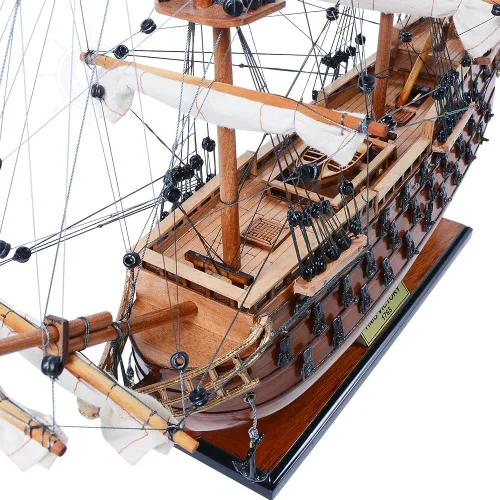 Vista 4 de Old Modern Handicrafts Victory Small