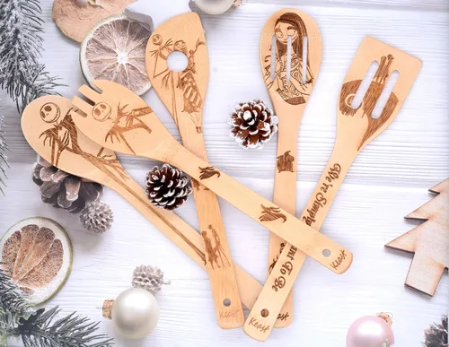 Vista 7 de Keast Juego de 5 cucharas de espátula de bambú, espátulas y cucharas antiadherentes de Pesadilla y Navidad, decoración de Navidad, juego