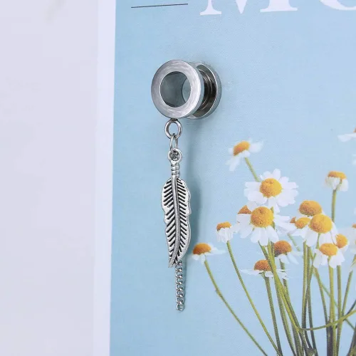 Vista 3 de ZS Vintage Moon Dangle Ear Tunnels Plug Stainless Steel Screw Ear Gauge Feather Chain Ear Expander Flesh Tunnels Piercing