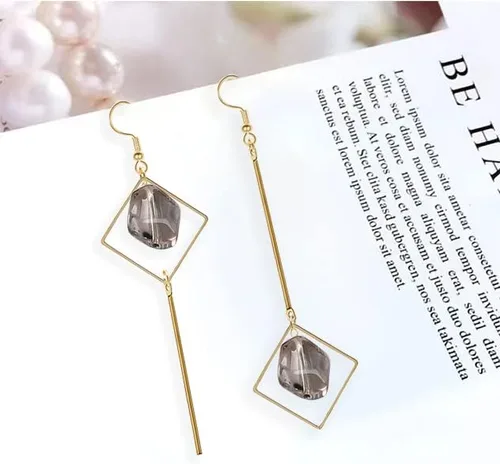 Vista 4 de Mismatch Asimetry - Aretes colgantes de cristal coloridos, aretes abstractos geométricos de moda para mujer