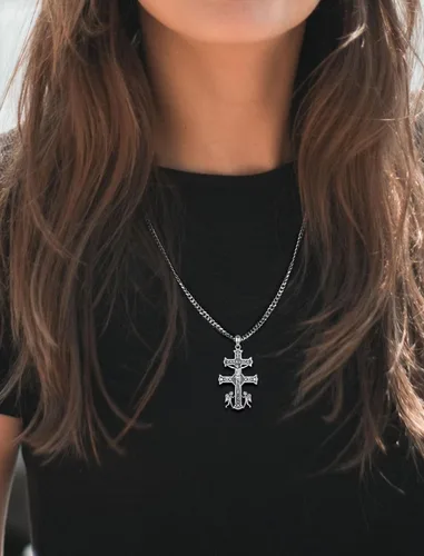 Vista 7 de INFUSEU Regalos religiosos únicos para hombres y mujeres, collares con colgante de San Miguel, San Cristóbal, San Benito, Virgen María