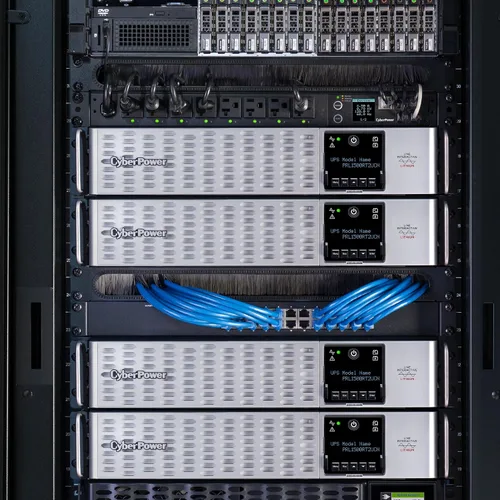 Vista 7 de CyberPower PRL1500RT2UC Smart App Sinewave UPS Batería de Respaldo y Protector de Sobretensión, 1500VA/1500W, 8 tomacorrientes, 2U Rack/Torre, AVR