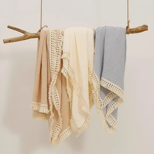Vista 6 de Manta de muselina de algodón insular para bebé con borla, manta de muselina boho bohemia para bebé con borla, manta de recepción para bebé