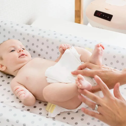 Vista 3 de La Caresse Calentador de toallitas para bebés, esenciales para bebés, dispensador de toallitas húmedas, pantalla digital con ajustes de calor