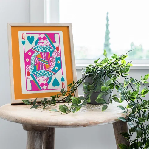 Vista 7 de Queen of Hearts Decoración Preppy para Habitación - Queen O Hearts Decoración de Pared Estética Linda y de Moda para Mujeres - Estampado Funky Azul