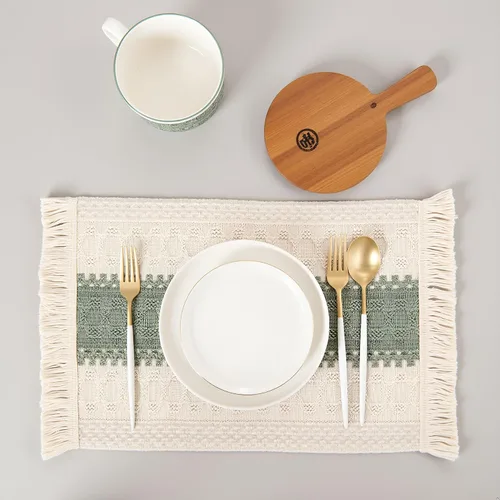 Vista 9 de Juego de 4 manteles individuales verdes de macramé para decoración de mesa con flecos, manteles individuales tejidos de arpillera natural para mesa