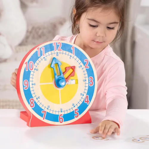 Vista 7 de Reloj de madera educativo para niños, con tarjetas reversibles de hora; juguete "Turn & Tell" de Melissa & Doug