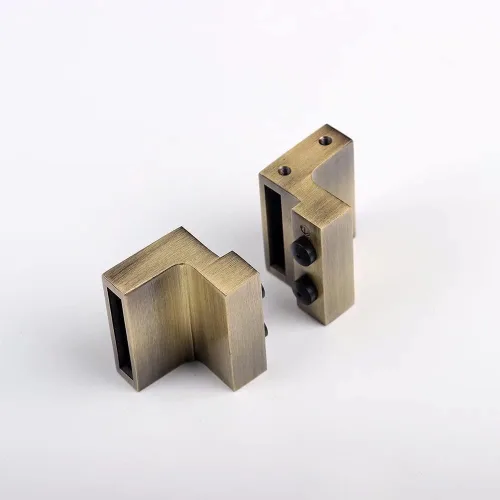 Vista 7 de Kit de herrajes clásicos de latón para puerta corrediza de granero de 5 pies para puerta interior, paquete de oro cepillado con mecanismo de cierre