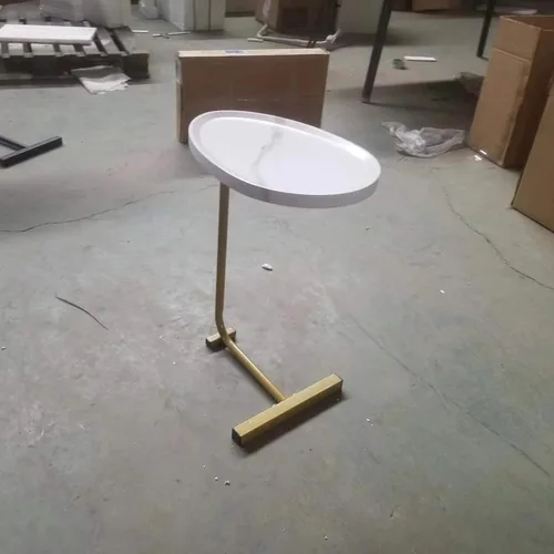 Vista 9 de Mesa auxiliar en forma de C, mesa auxiliar pequeña para sofá, mesa de sofá con marco de metal, bandeja de TV para sala de estar, dormitorio, mesita