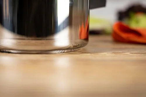 Vista 7 de Kuhn Rikon Duromatic Classic NEO - Olla a presión de mango largo de 3,5 L, hecha en Suiza, ultrarrápida y eficiente energéticamente, base súper