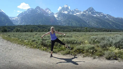 Vista 6 de Walk Across America 50 States 50 Workouts Jenny Ford Walking Program Beginner Workouts Exercise Fitness DVD