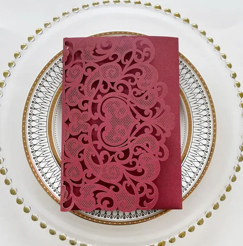 Vista 3 de 25pcs Europea Laser Cut Invitaciones de boda Tarjeta 3D Tri-Fold Novia y Novio Encaje Tarjeta de Felicitación de Boda Fiesta Favor Suministros