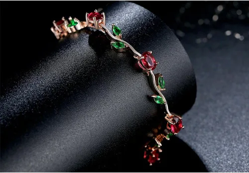 Vista 2 de FEDONA Brazalete con colgantes bañado en oro, plata fina, piedras estilo diamante, aleación, Multicolor, AMZ611152280