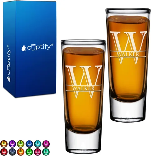 Vista 55 de Vaso de chupito personalizado con fondo negro personalizado de 2 oz, vasos de chupito cordiales con inicial y nombre en script dividido