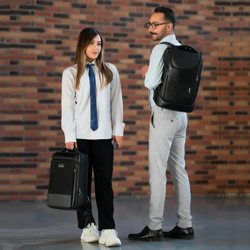 Vista 7 de LENZN Mochila de negocios de cuero duradera perfecta para hombres y mujeres, mochila de trabajo para 15.6 pulgadas, bolsa de viaje de alta calidad