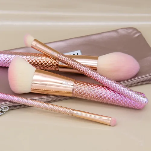 Vista 3 de MODA Juego de brochas de maquillaje de rosas metálicas, kit completo para rostro y ojos, filamentos sintéticos veganos, brochas de base, polvo