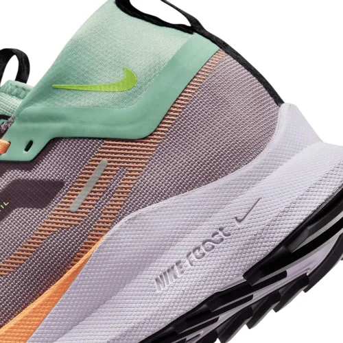 Vista 8 de Nike Tenis de correr React Pegasus Trail 4 Gore-TEX para mujer