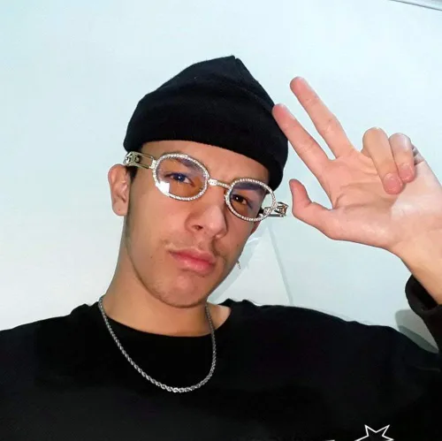Vista 5 de mincl Gafas de sol estilo punk UV400 con marco metálico ovalado