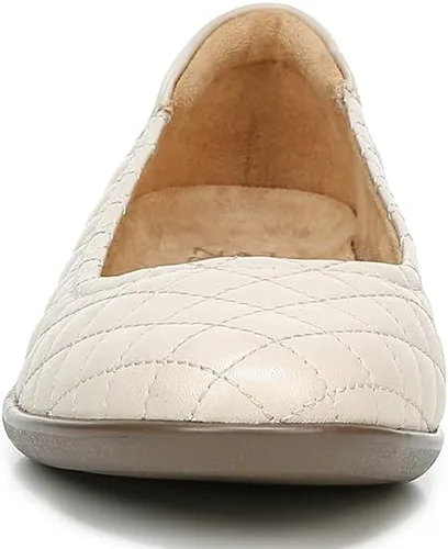 Vista 5 de Naturalizer Women's Flexy Ballet Flat Negro