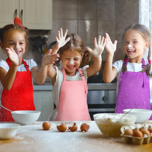 Vista 4 de Foaincore Juego de 26 delantales para niños y niñas, delantales con bolsillos, delantales de cocina para cocinar, hornear, pintar, talla XL
