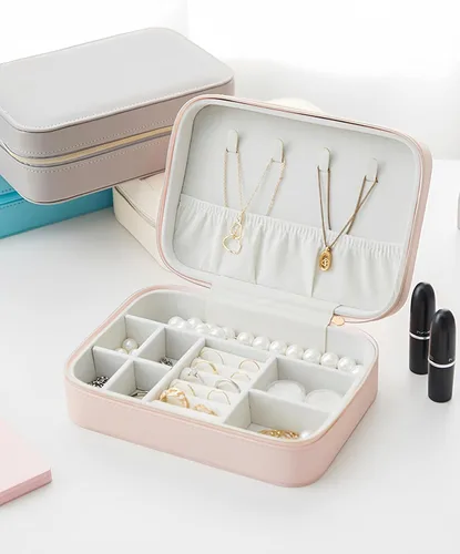 Vista 5 de Joyero organizador para viajes, joyería de piel sintética, para aretes, anillos, collares, cajas de regalo de cumpleaños de Navidad para mujeres