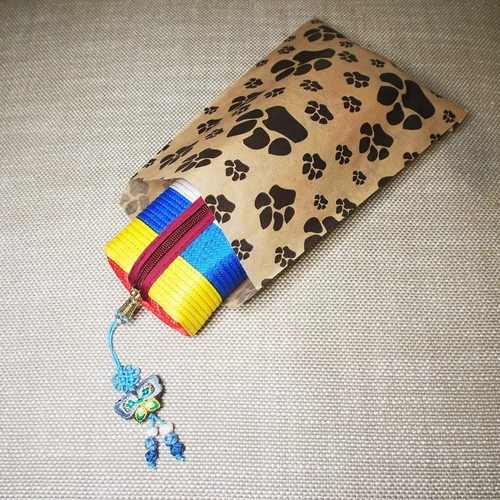 Vista 5 de CuteBox Pawprint - Bolsas de regalo de papel plano de estraza de 100 unidades (5 x 7 pulgadas) para manualidades, recuerdos de fiesta, venta al por