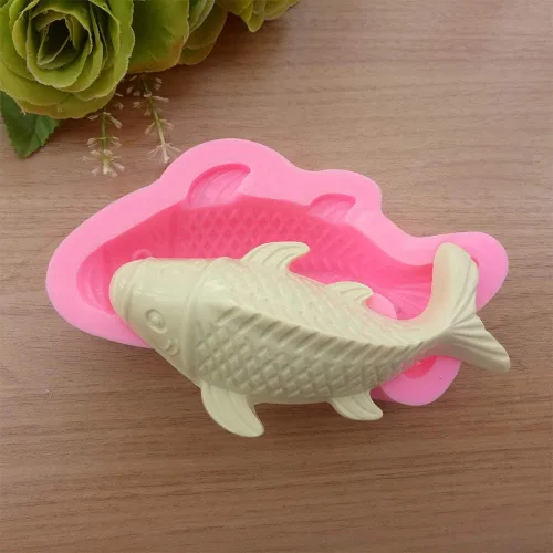 Vista 4 de MoldFun Molde de fondant 3D para pastel de pescado Koi, silicona, prisma rectangular, rosa, 5.7 x 2.8 x 1.4 pulgadas, 24.3 fl oz, herramienta
