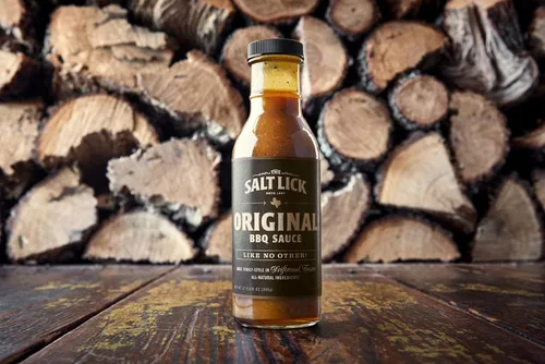 Vista 2 de Salt Lick BBQ Sauce and Dry Rub - Juego de salsas y condimentos para barbacoa Driftwood Texas, original y picante
