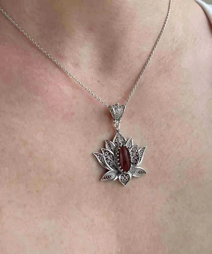 Vista 4 de Collar de plata de ley 925 para mujer, diseño de filigrana, flor de loto, collar con colgante