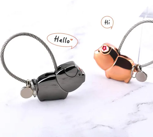 Vista 4 de iSuperb Sweet Kissing - Juego de llaveros de pareja de cerdos, regalo de promesa de amor para él y ella con caja de regalo (negro y oro rosa)