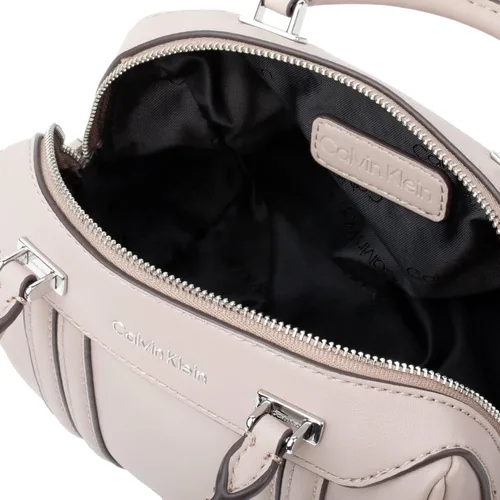Vista 7 de Calvin Klein Blake Top Zip Mini Satchel Crossbody