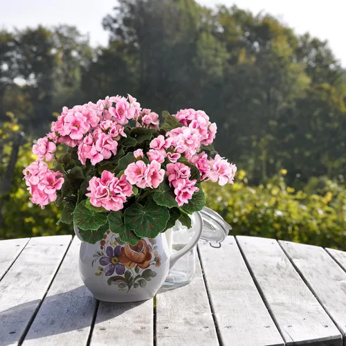 Vista 7 de 4 piezas de plantas falsas para decoración del hogar, flores artificiales, geranios artificiales, flores artificiales para exteriores, ramo de seda