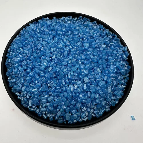 Vista 3 de NIPEOR Cristales de azúcar azul comestibles para decoración de pasteles, 4.6 onzas, chispas navideñas de 4.6 onzas, chispas de perlas de caramelo