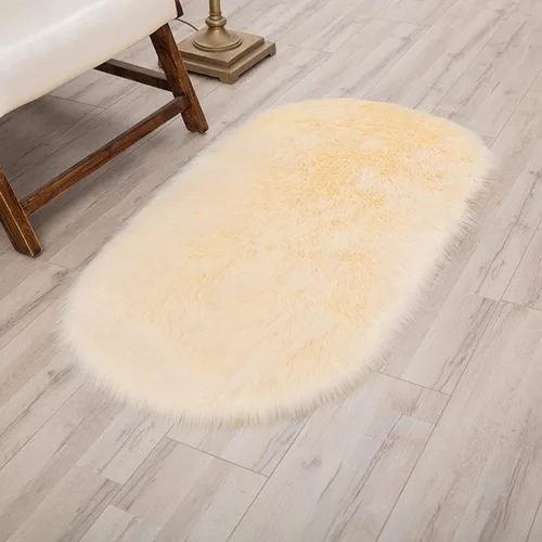Vista 3 de CHITONE Alfombra ovalada de piel de oveja sintética, grande y larga, manta decorativa de piel sintética para cama, alfombra, tapete para sofá, Beige