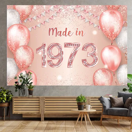 Vista 5 de Cartel de feliz cumpleaños número 50 en oro rosa hecho en 1973 con texto en inglés "Cheers to 50 years old", confeti, telón de fondo, decoración
